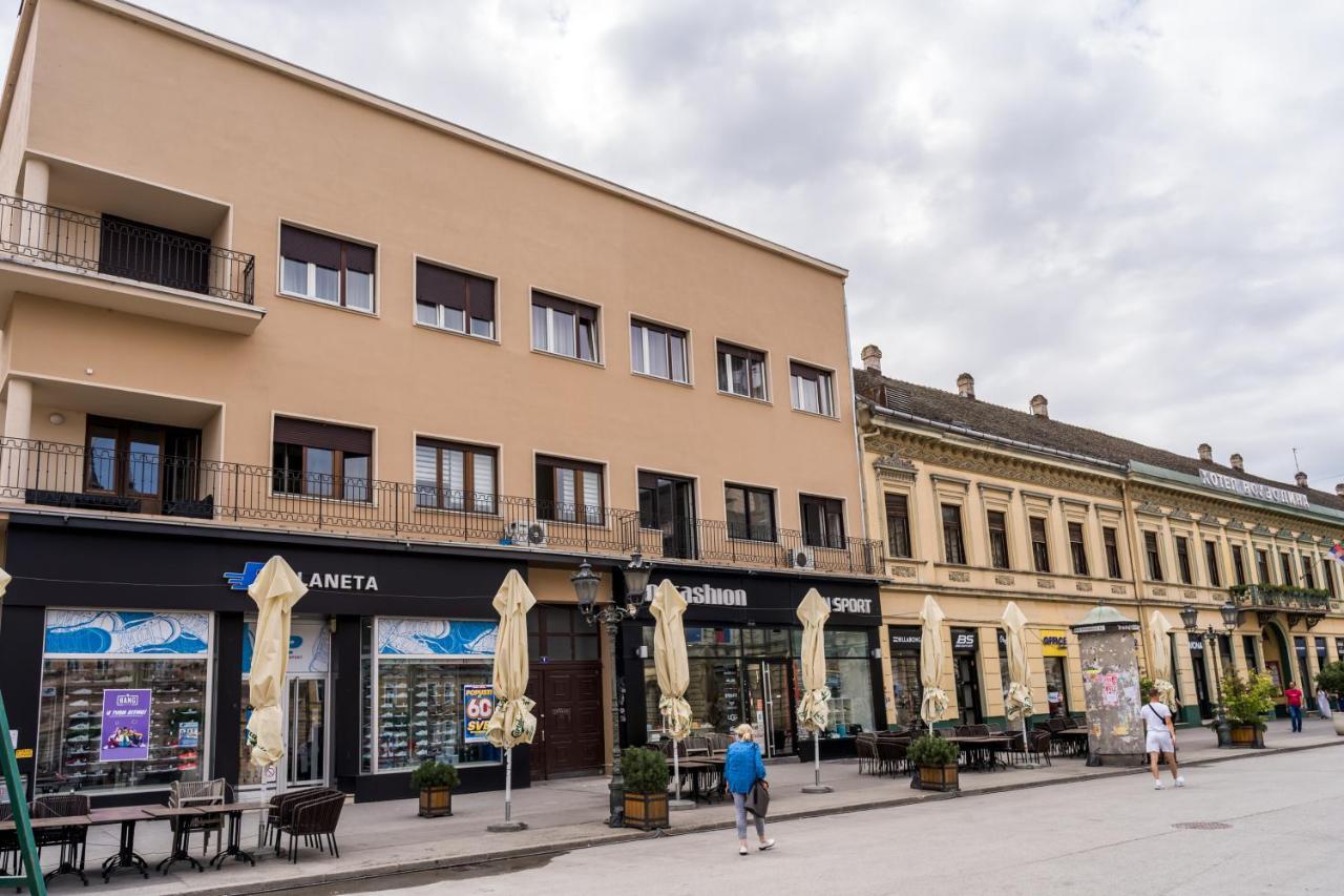 Apartment Panorama Central Novi Sad Exteriér fotografie